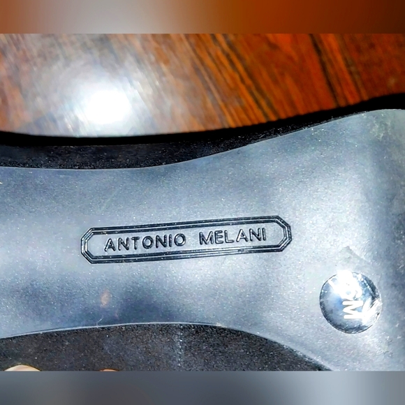 Antonio Milani Black Suede Pumps Size 6 - Picture 5 of 7